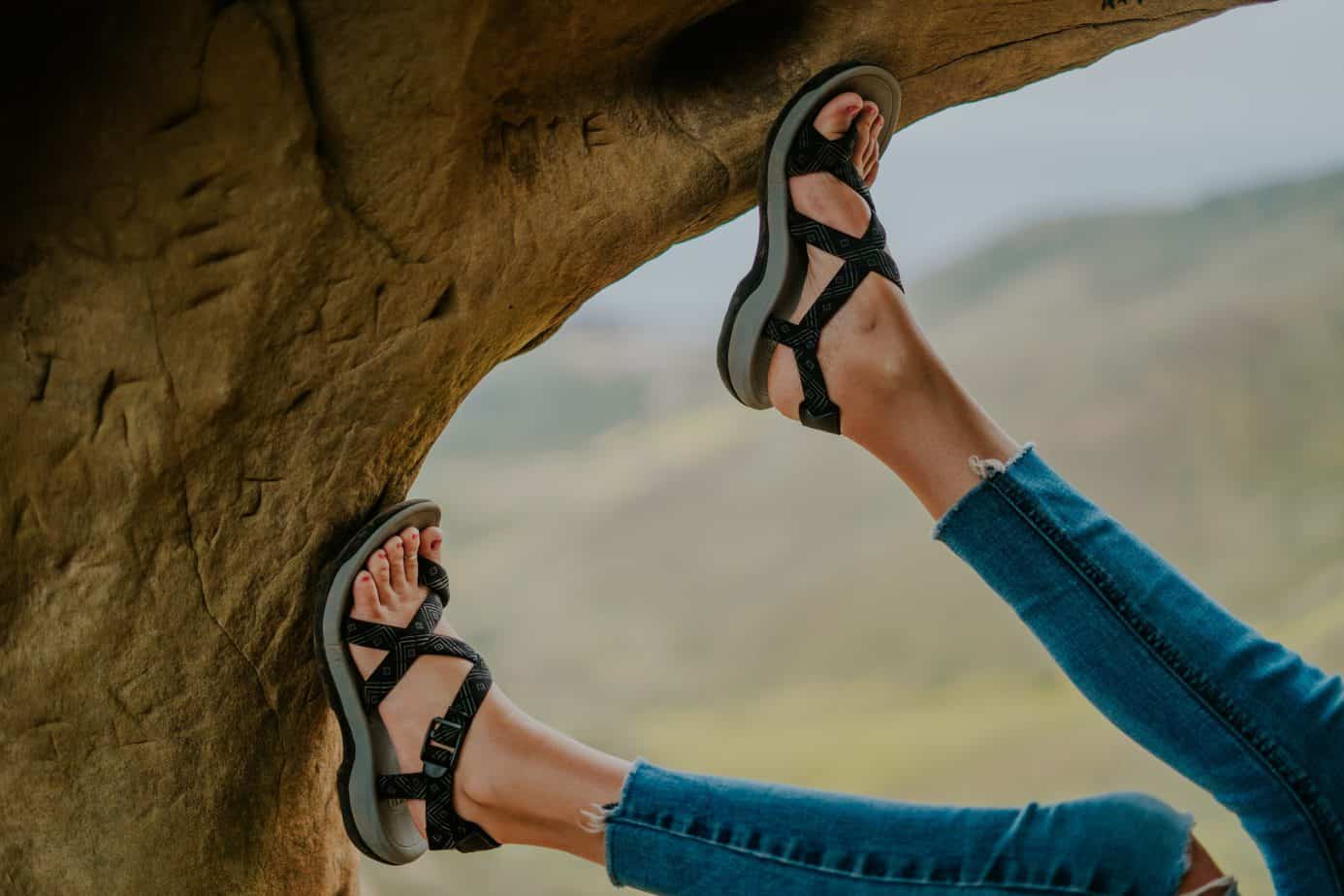 12 Best Hiking Sandals Women with Arch Support