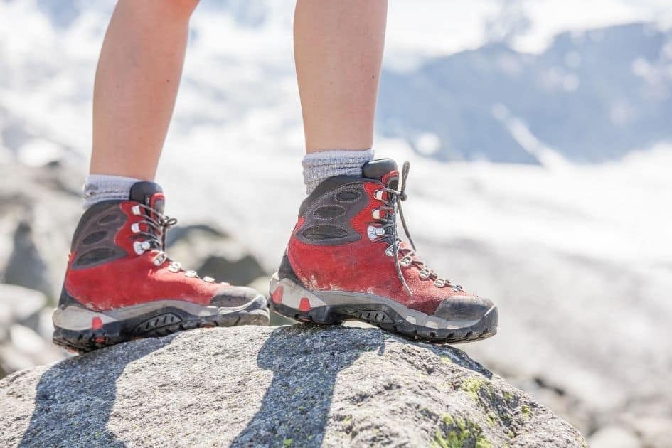 15 Best Women’s Mountaineering Boots