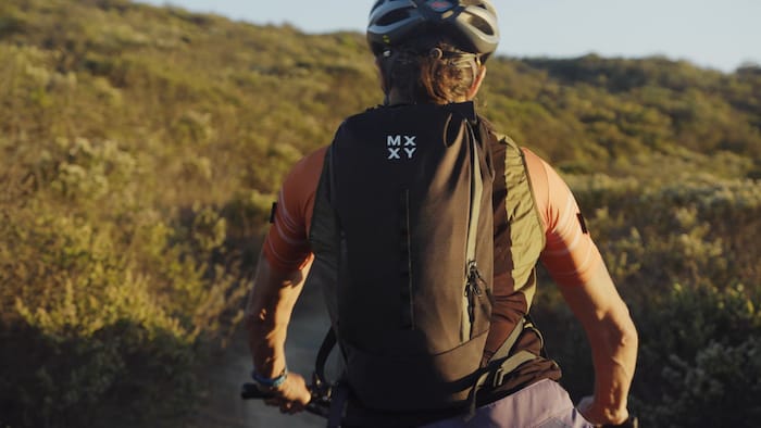 hydration pack cyclist