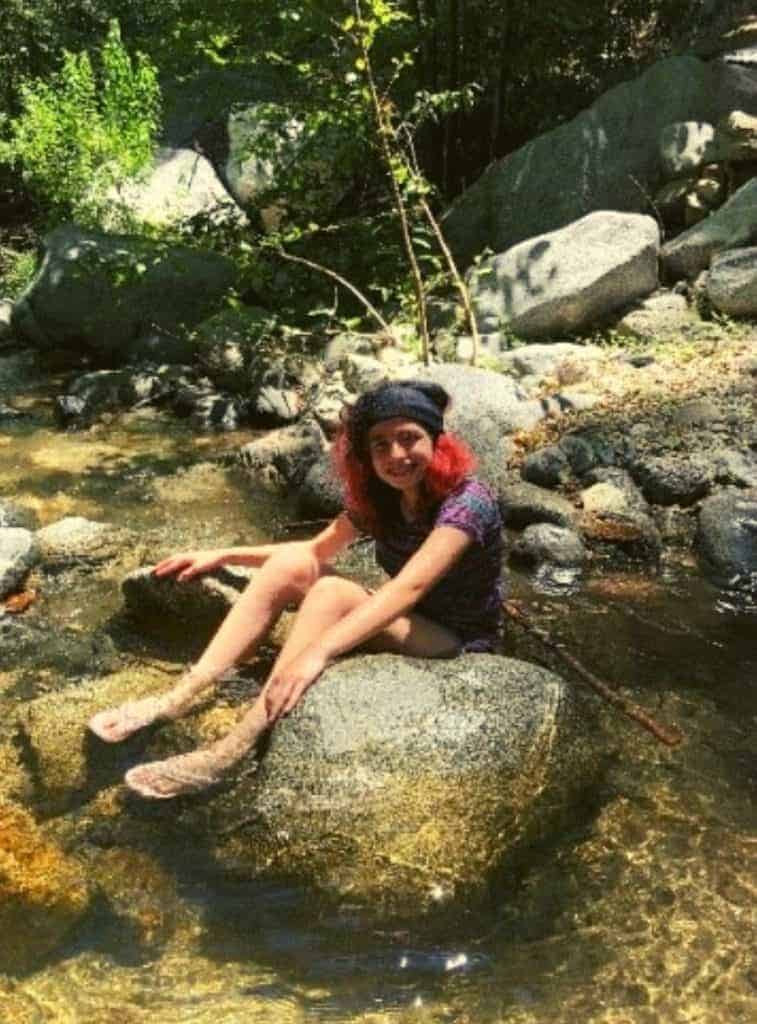 Relaxing in forest streams