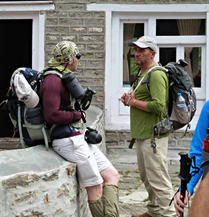 hiking everest base camp