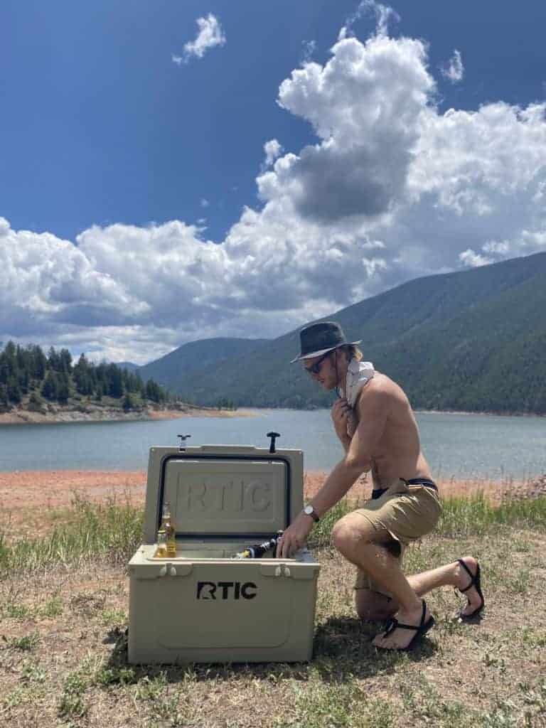 RTIC 45 cooler to holds  up 36 cans of beers