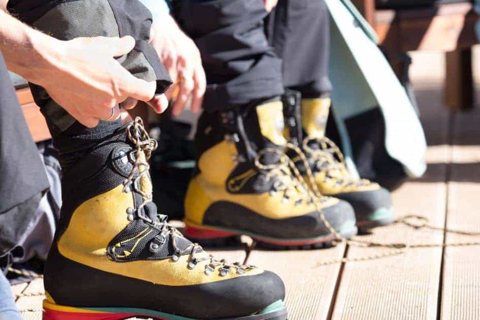 How comfortable are mountaineering boots crampon