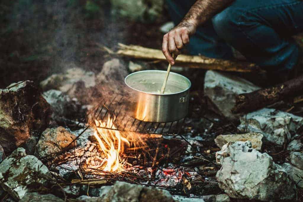 how to treat burn when camping