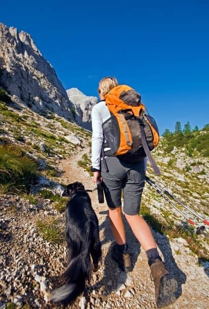 Light colored fabrics are better for warm weather hiking