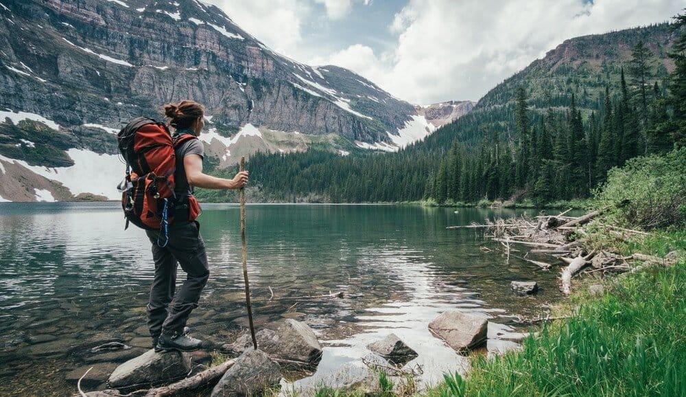 women the banks of the wall lake