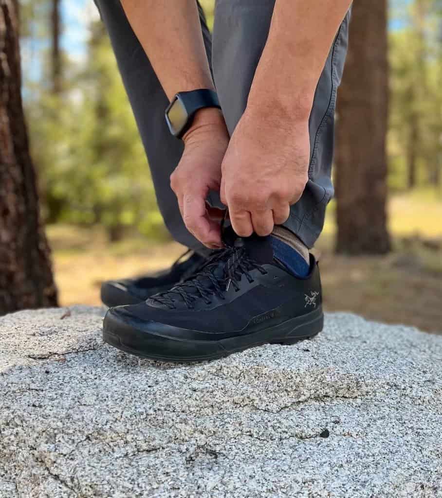 Adjust laces on Konseal approach shoe